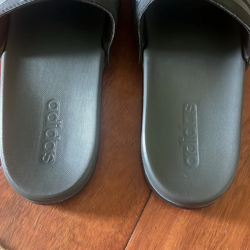 adidas Adilette Platform Slides Metallic Gray Size 10